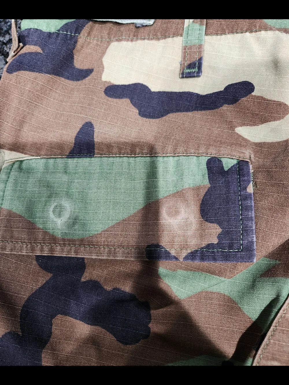 Vintage Men's Cargo Pants in Olive Green & Brown Camo